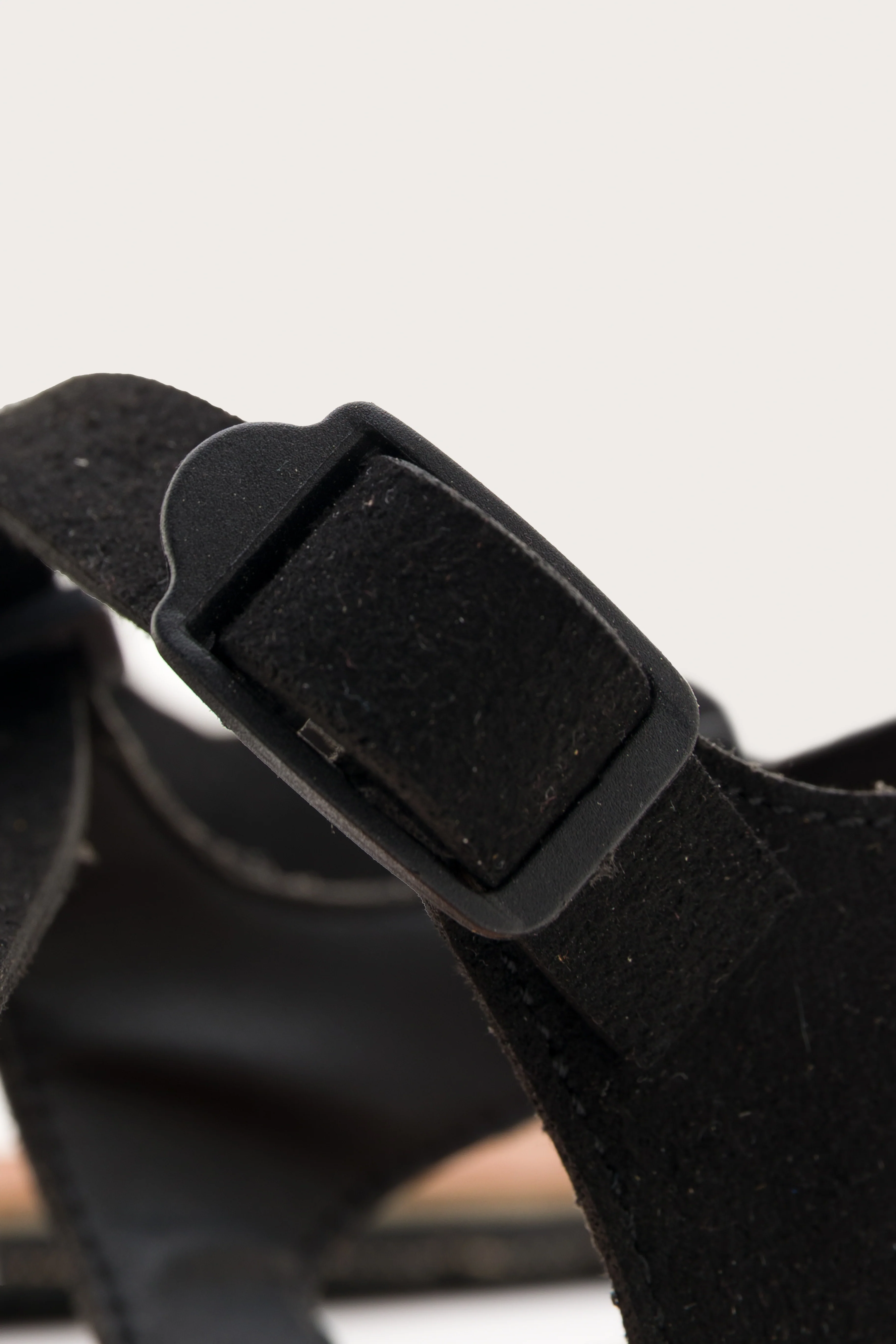 Senda Night - Image 9