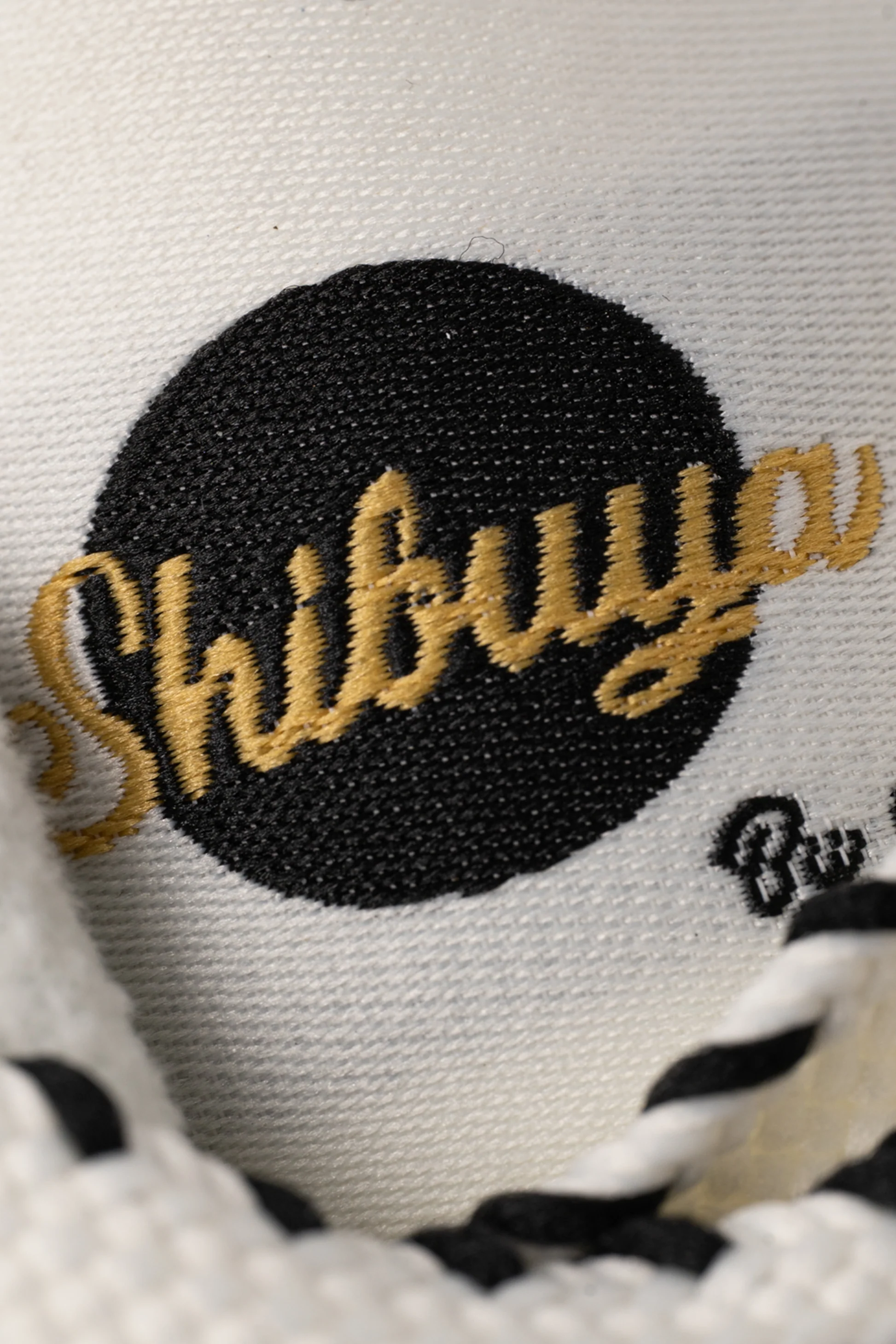 Shibuya Retro White & Black - Image 5