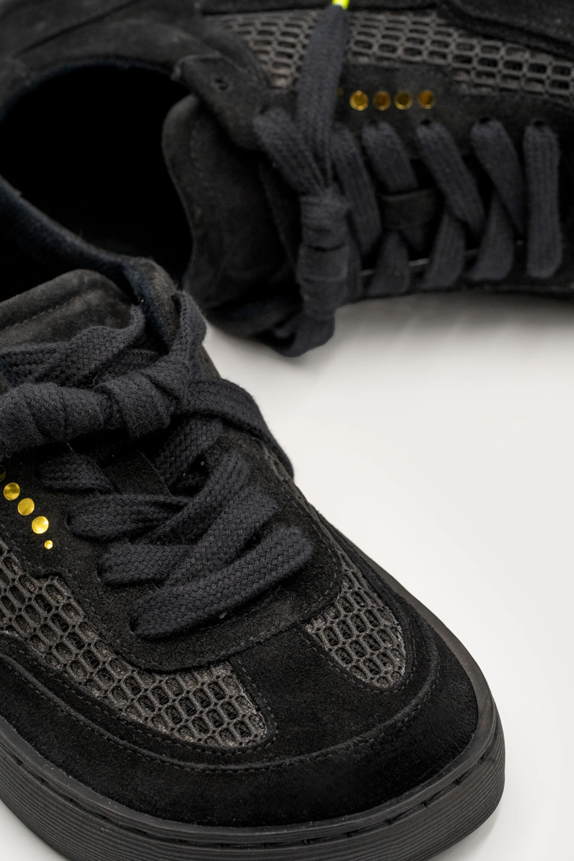 Soho Mesh Black - Image 5