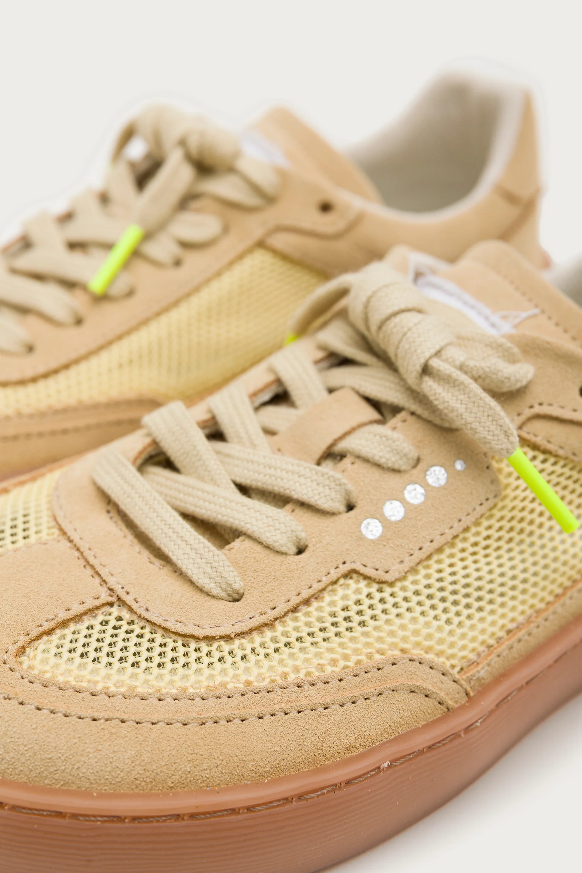 Soho Mesh Vanilla - Image 6